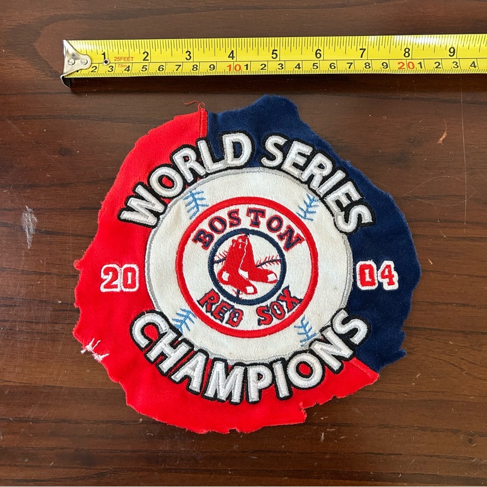 4/$15 Red Sox World Series 2004 embroidered piece